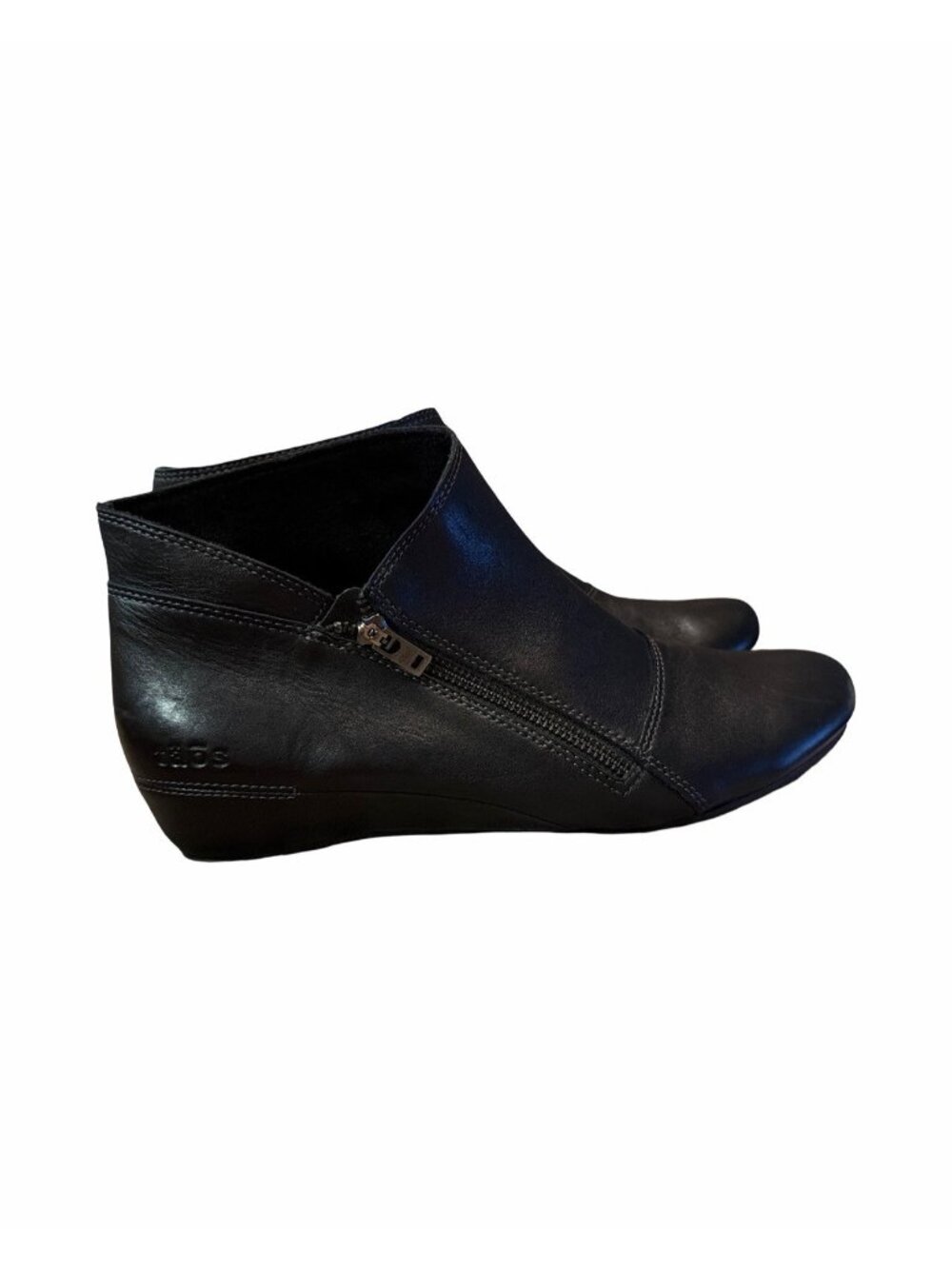 Taos Hideaway Women's Black Leather Side Zip Closure Comfort Bootie Size 9.5